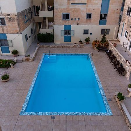 דירות סיינט פול ביי Dolmen Court Flat 10, Qawra מראה חיצוני תמונה