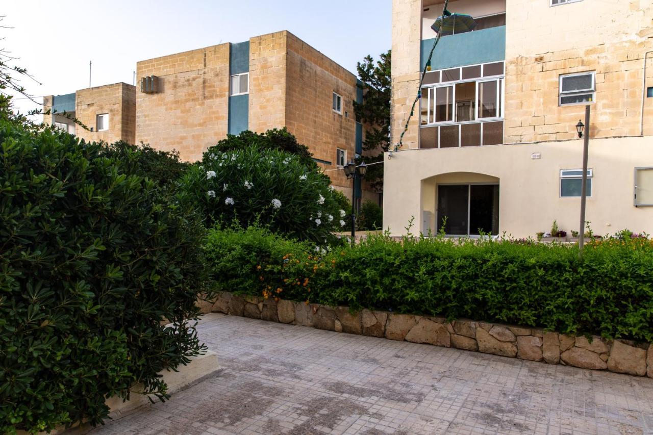 דירות סיינט פול ביי Dolmen Court Flat 10, Qawra מראה חיצוני תמונה