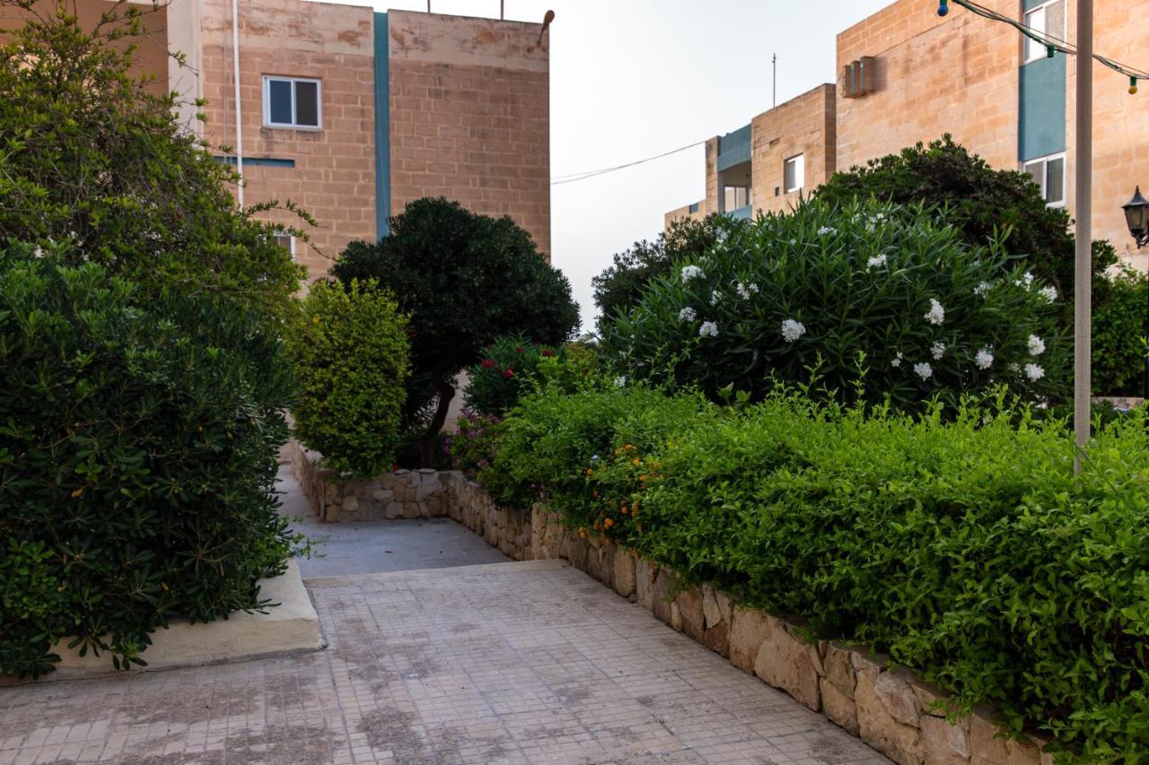 דירות סיינט פול ביי Dolmen Court Flat 10, Qawra מראה חיצוני תמונה