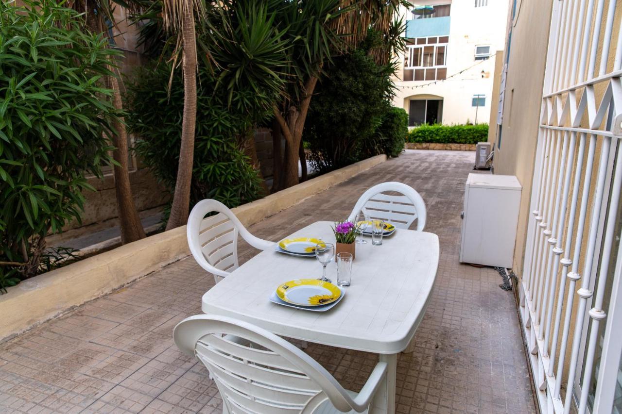 דירות סיינט פול ביי Dolmen Court Flat 10, Qawra מראה חיצוני תמונה